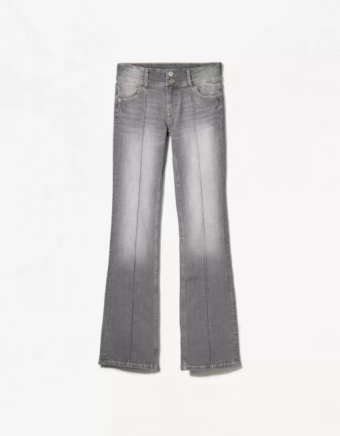 Lågmodiga bootcut-jeans Lågmodiga bootcut-jeans