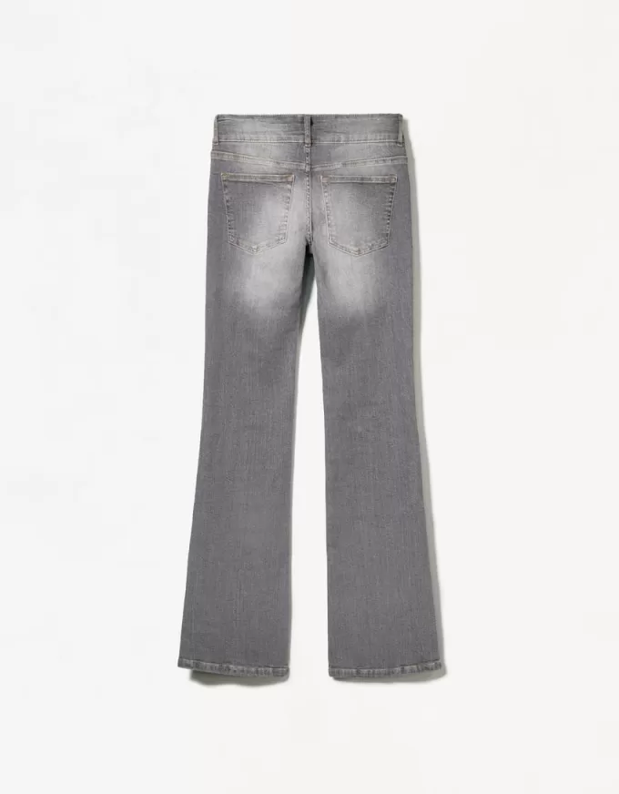 Lågmodiga bootcut-jeans Lågmodiga bootcut-jeans