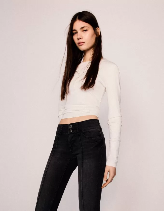Lågmodiga bootcut-jeans Lågmodiga bootcut-jeans