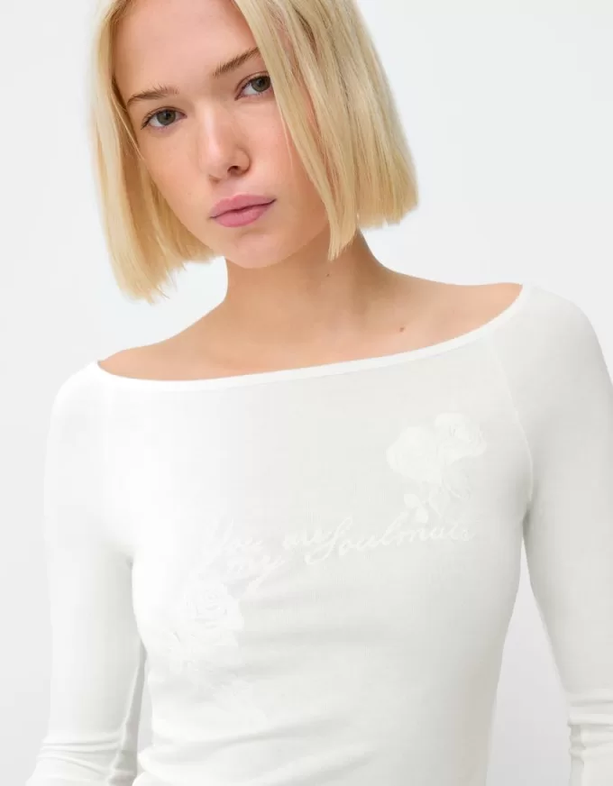 Långärmad T-shirt med broderad båthals