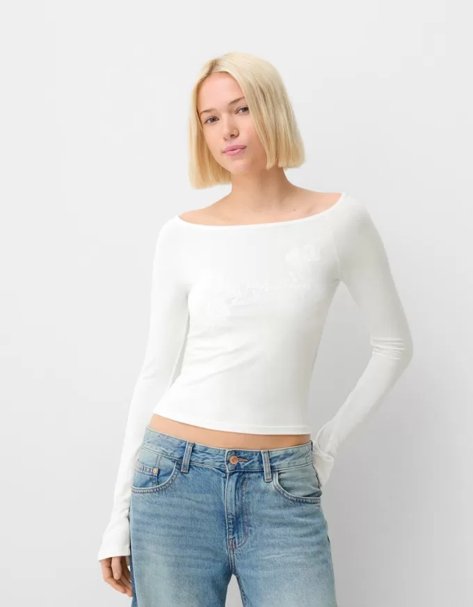 Långärmad T-shirt med broderad båthals