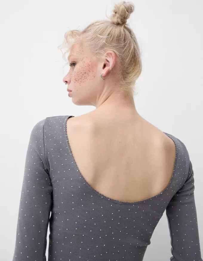 Långärmad T-shirt med heltäckande strass Långärmad T-shirt med heltäckande strass