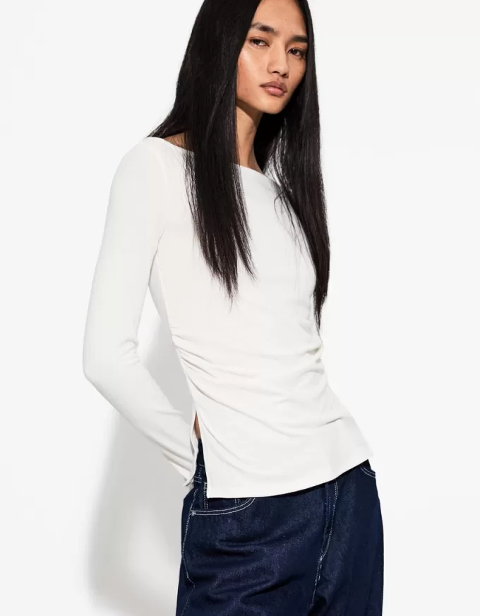 Långärmad T-shirt med rynkad detalj Långärmad T-shirt med rynkad detalj