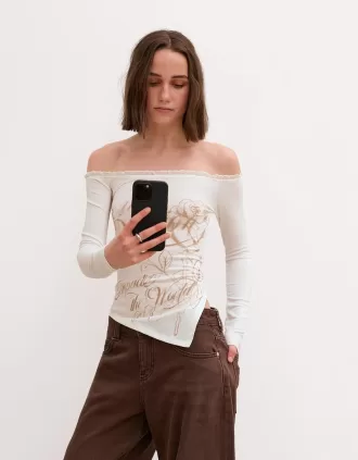 Långärmad asymmetrisk T-shirt