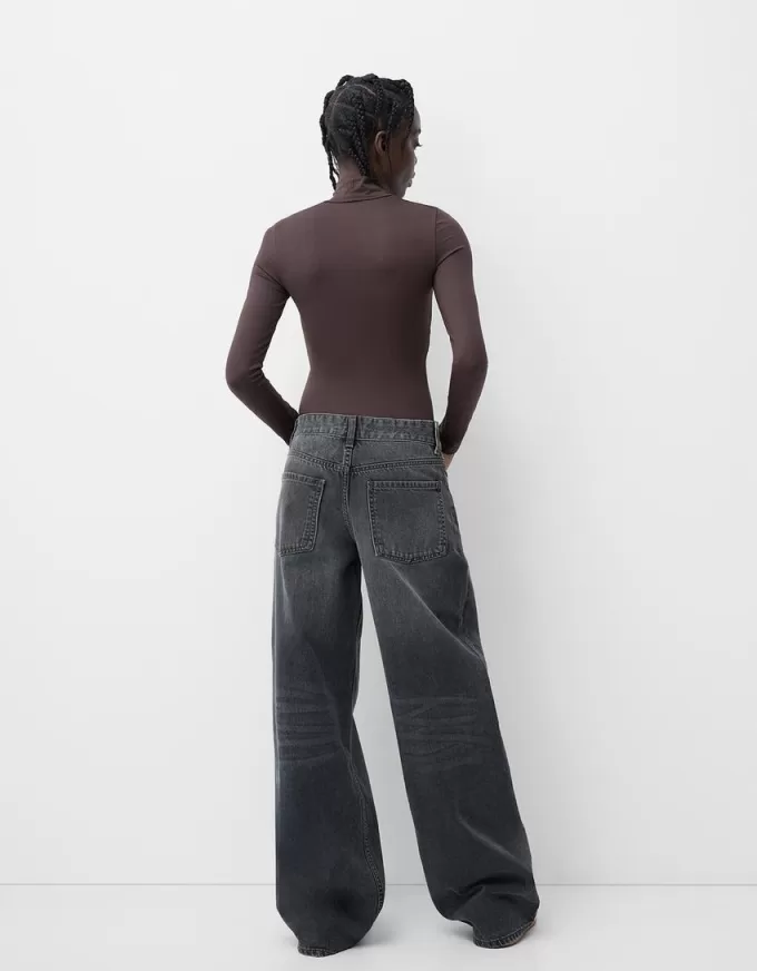 Långärmad body med hög hals Långärmad body med hög hals