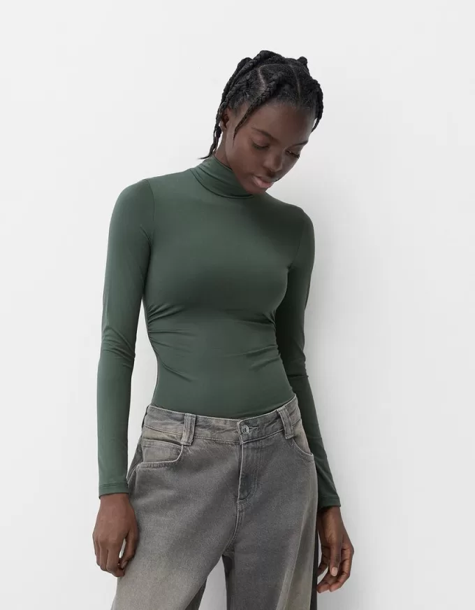 Långärmad body med hög hals Långärmad body med hög hals