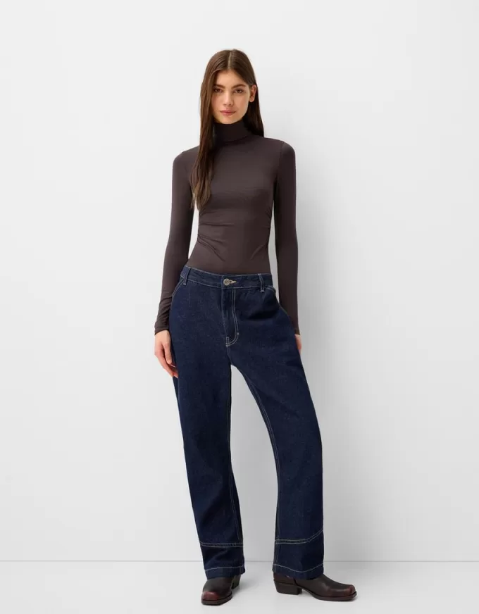 Långärmad body med hög hals Långärmad body med hög hals