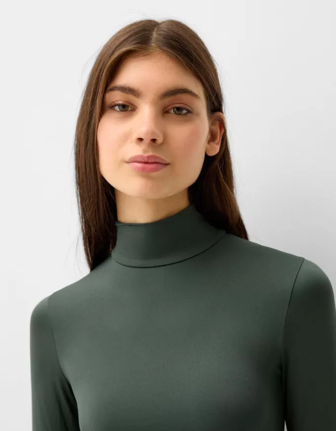 Långärmad body med hög hals Långärmad body med hög hals