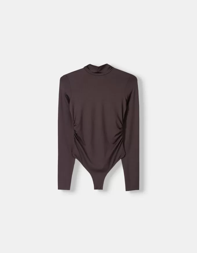 Långärmad body med hög hals Långärmad body med hög hals