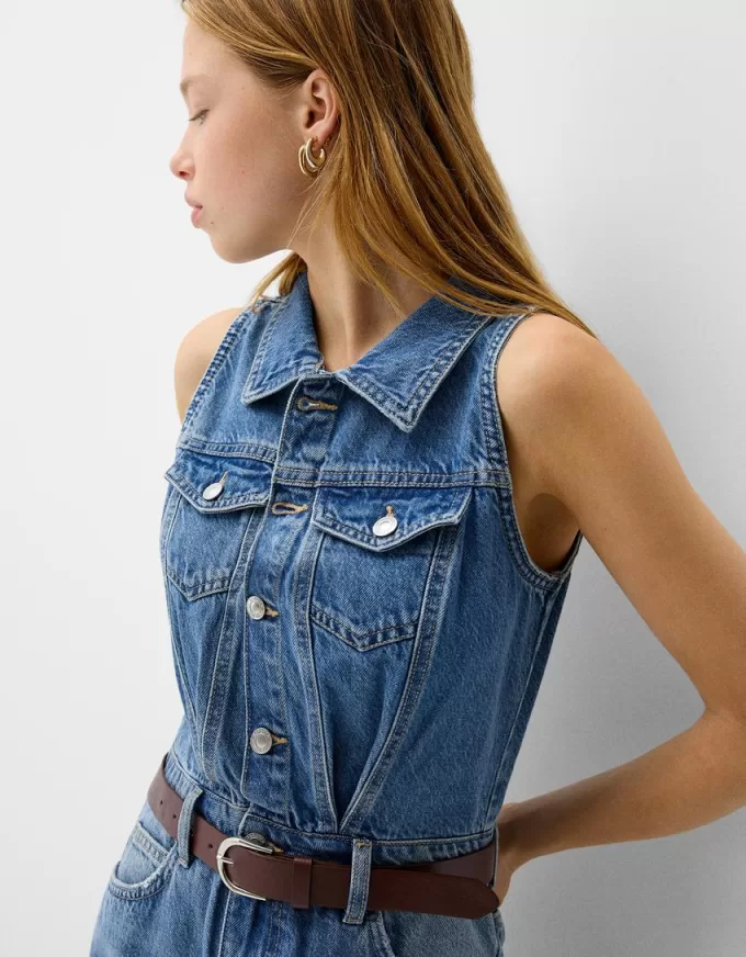 Midiklänning i jeans med skärp Midiklänning i jeans med skärp