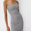 Midiklänning med bandeau-ringning Midiklänning med bandeau-ringning