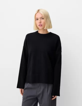 Mjuk tröja med rund hals
