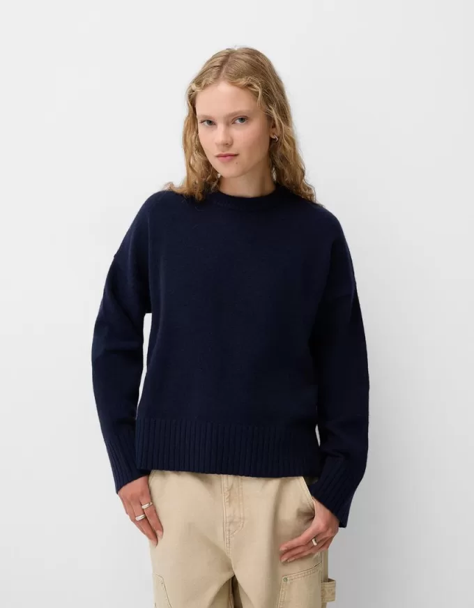 Mjuk tröja med rund hals Mjuk tröja med rund hals