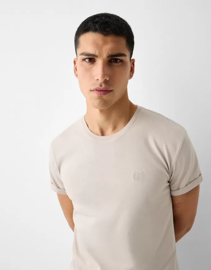Muscle-fit kortärmad T-shirt