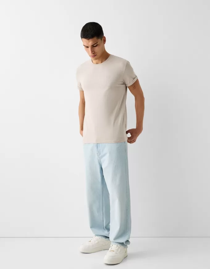 Muscle-fit kortärmad T-shirt
