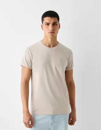 Muscle-fit kortärmad T-shirt
