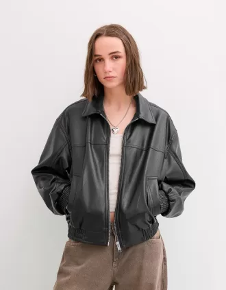 Oversize jacka i konstläder