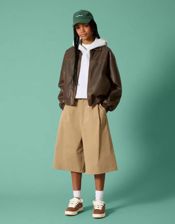 Oversize jacka i konstläder