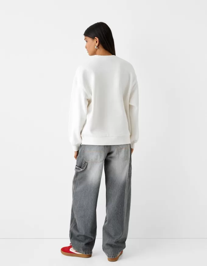 Oversize sweatshirt med sidfickor Oversize sweatshirt med sidfickor