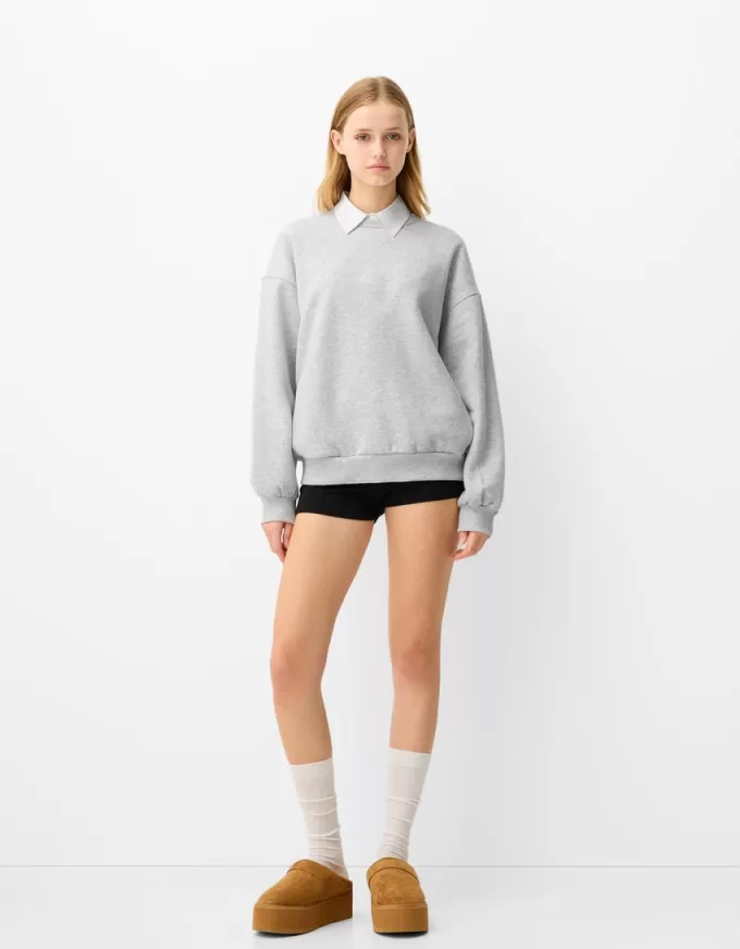 Oversize sweatshirt med sidfickor Oversize sweatshirt med sidfickor