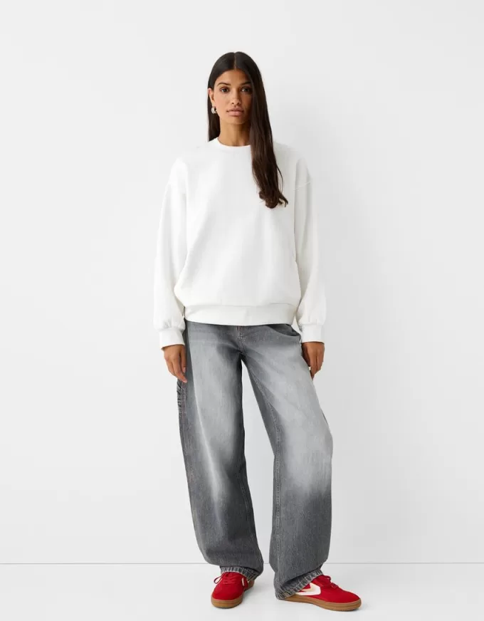 Oversize sweatshirt med sidfickor Oversize sweatshirt med sidfickor