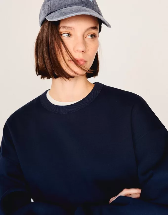 Oversize sweatshirt med sidfickor Oversize sweatshirt med sidfickor
