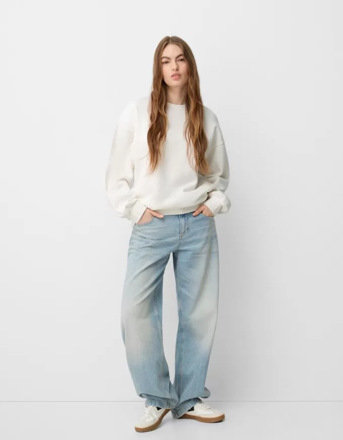 Oversize sweatshirt med sidfickor Oversize sweatshirt med sidfickor