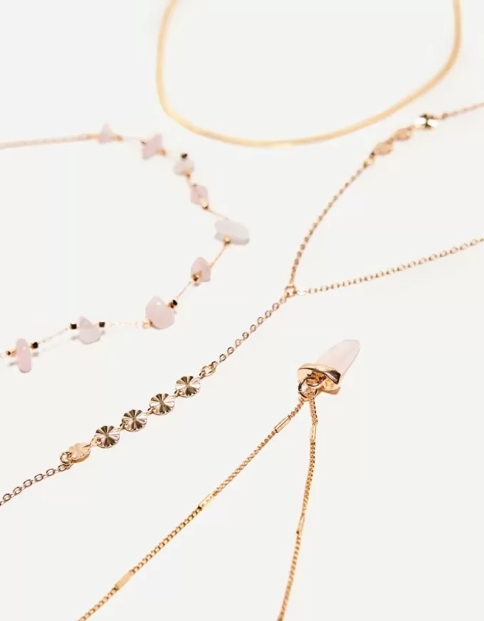 Paket med 4 hängande halsband Paket med 4 hängande halsband