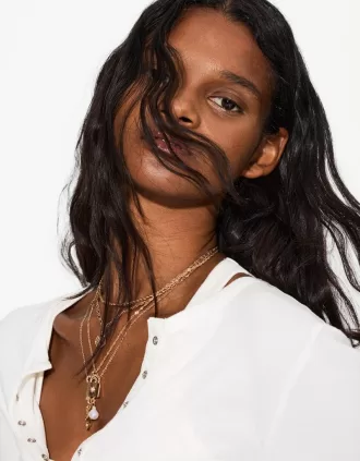 Paket med 4 hängande halsband