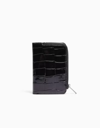 Plånbok med djurtryck i präglad faux-patentfinish