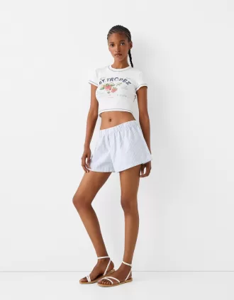 Platta sandaler med remmar