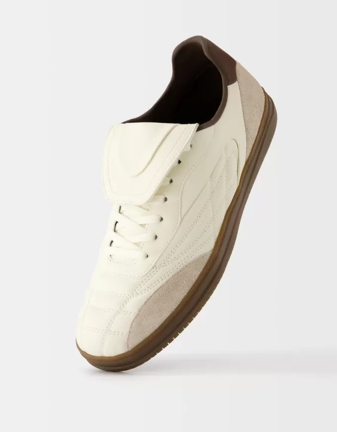Retro fotbollssneakers med plös Retro fotbollssneakers med plös