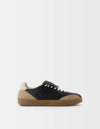 Retro fotbollssneakers med plös