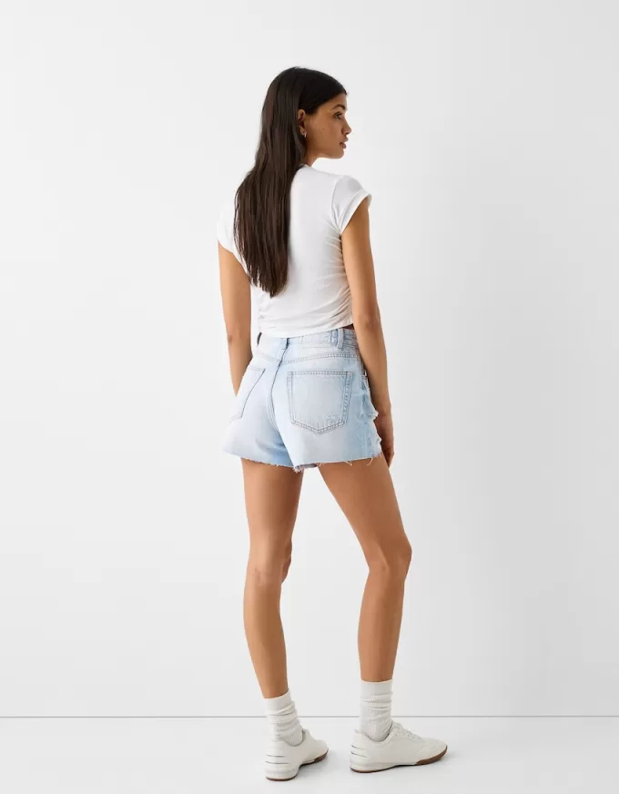 Rippade jeansshorts Rippade jeansshorts