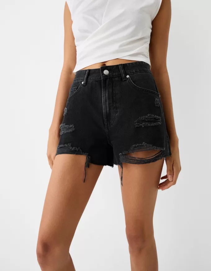 Rippade jeansshorts Rippade jeansshorts
