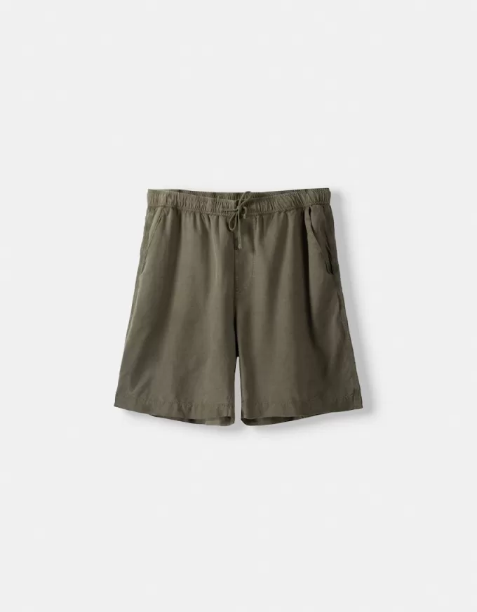 Rustika bermudashorts med vida ben Rustika bermudashorts med vida ben