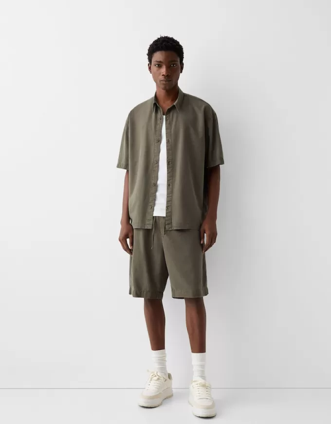 Rustika bermudashorts med vida ben Rustika bermudashorts med vida ben