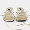 Sandaler med snörning av kattungar Sandaler med snörning av kattungar