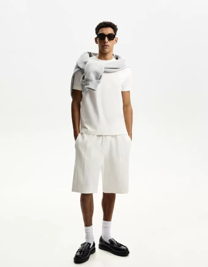 Set med t-shirt och bermudashorts