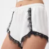 Shorts i satängspets Shorts i satängspets