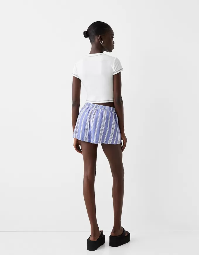 Shorts med elastisk midjedetaljer Shorts med elastisk midjedetaljer