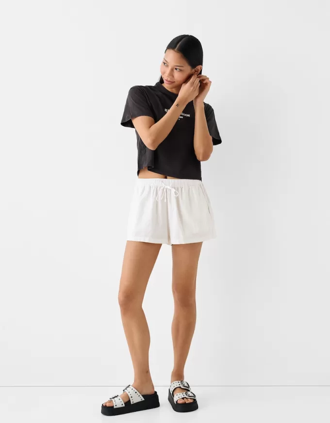Shorts med elastisk midjedetaljer Shorts med elastisk midjedetaljer