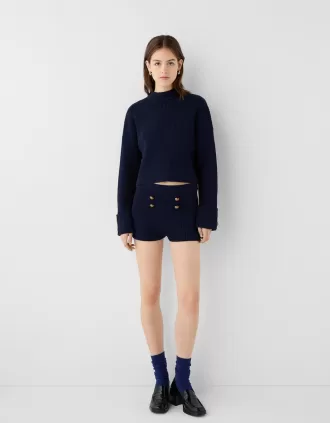 Shorts med knäppning