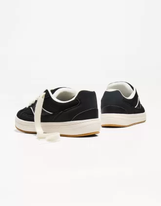 Skater sneakers