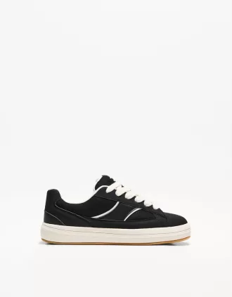 Skater sneakers