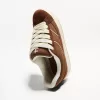 Skater sneakers