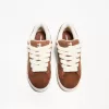 Skater sneakers