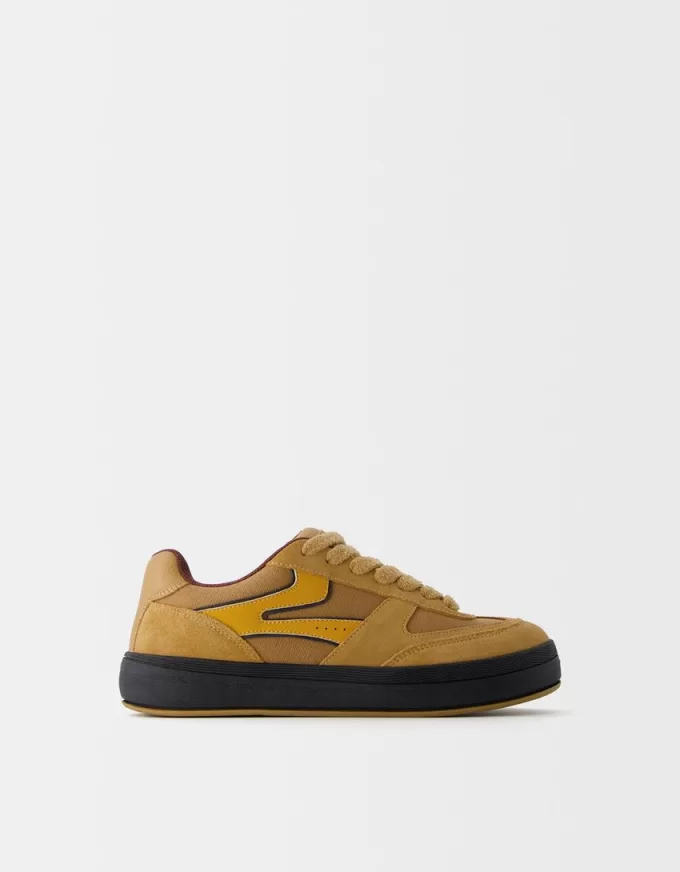Skatersneakers i delat läder Skatersneakers i delat läder