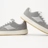 Skatersneakers i delat läder Skatersneakers i delat läder