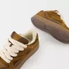 Skatersneakers i delat läder Skatersneakers i delat läder